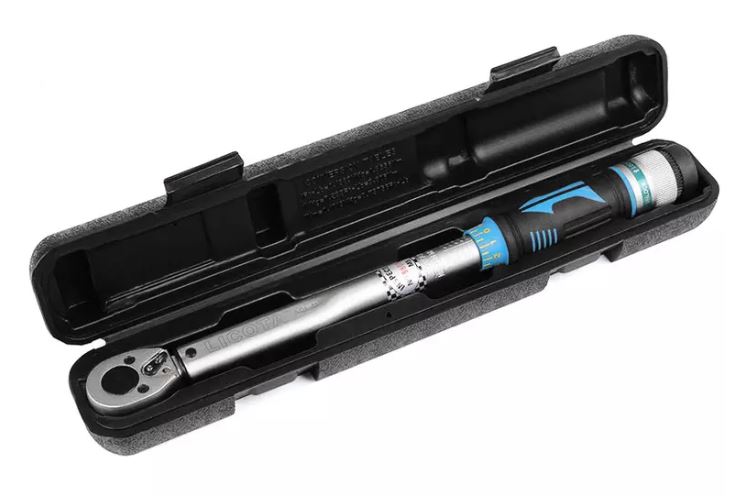 Ключ динамометрический 1/2" 70-350 Нм, 645 мм Licota Ключ динамометрический 1/2" 70-350 Нм, 645 мм Licota