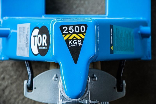 Тележка гидравлическая складская 2,5 т, 1150 мм (нейлоновые колеса) TOR RHP Тележка гидравлическая складская 2,5 т, 1150 мм (нейлоновые колеса) TOR RHP