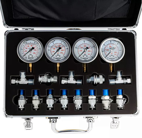 Набор 4-х манометров с контрольными точками для измерения давления масла в гидросистеме GARWIN PRO Набор 4-х манометров с контрольными точками для измерения давления масла в гидросистеме GARWIN PRO