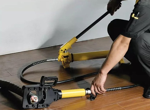 Кабелерез гидравлический ручной 85 мм, 8,5 т ТЕХРИМ Кабелерез гидравлический ручной 85 мм, 8,5 т ТЕХРИМ