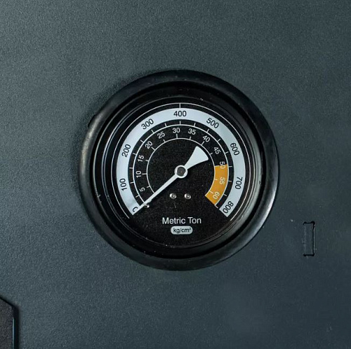 Пресс пневмогидравлический 50 т профессиональный RUNTEC Пресс пневмогидравлический 50 т профессиональный RUNTEC