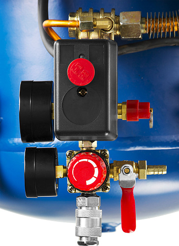 Компрессор масляный ременной 50 л, 2,2 кВт, 440 л/мин, 10 бар, 220 В ЗУБР Профессионал Компрессор масляный ременной 50 л, 2,2 кВт, 440 л/мин, 10 бар, 220 В ЗУБР Профессионал