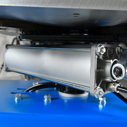 Станок шиномонтажный полуавтоматический 10-24", 220 В SIVIK КС-301A Старт Станок шиномонтажный полуавтоматический 10-24", 220 В SIVIK КС-301A Старт