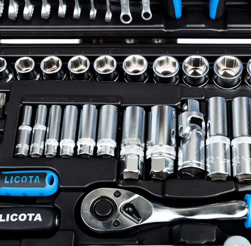 Набор инструмента 143 предм (1/4", 1/2") в пластиковом кейсе Licota Набор инструмента 143 предм (1/4", 1/2") в пластиковом кейсе Licota