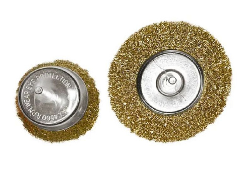 Набор щеток для дрели 2 шт. (дисковая 100 мм/чашка 75 мм) со шпилькой Matrix Набор щеток для дрели 2 шт. (дисковая 100 мм/чашка 75 мм) со шпилькой Matrix