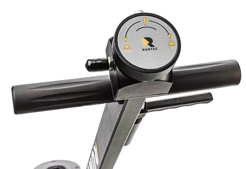 Домкрат пневмогидравлический 30 т, 151-410 мм, подкатной RUNTEC Домкрат пневмогидравлический 30 т, 151-410 мм, подкатной RUNTEC