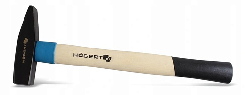 Молоток 800 гр с деревянной рукояткой HOEGERT Молоток 800 гр с деревянной рукояткой HOEGERT
