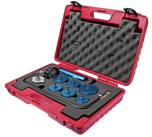 Набор для тестирования герметичности системы охлаждения двигателей грузовых автомобилей (в кейсе) JTC Набор для тестирования герметичности системы охлаждения двигателей грузовых автомобилей (в кейсе) JTC