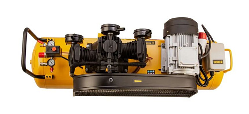 Компрессор масляный ременной 100 л, 3,0 кВт, 520 л/мин, 10 бар, 380 В Denzel BCW3000-T/100 Компрессор масляный ременной 100 л, 3,0 кВт, 520 л/мин, 10 бар, 380 В Denzel BCW3000-T/100