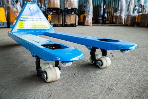 Тележка гидравлическая складская 2,5 т, 1150 мм (нейлоновые колеса) TOR RHP Тележка гидравлическая складская 2,5 т, 1150 мм (нейлоновые колеса) TOR RHP