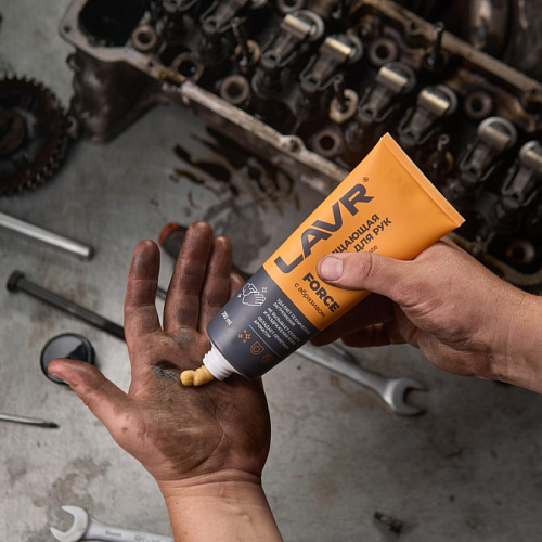 Паста для рук очищающая 0,2 л (туба) с натуральным абразивом LAVR Паста для рук очищающая 0,2 л (туба) с натуральным абразивом LAVR