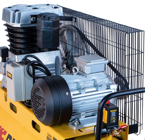 Компрессор масляный ременной 200 л, 4,0 кВт, 690 л/мин, 10 бар, 380 В Denzel BCI4000-T/200 Компрессор масляный ременной 200 л, 4,0 кВт, 690 л/мин, 10 бар, 380 В Denzel BCI4000-T/200