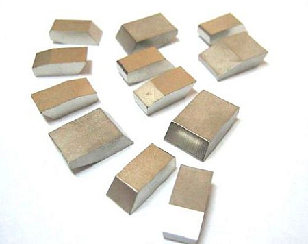 Пластина твердосплавная напайная 25230 ВК8 Кировоградский завод (КЗТС) Пластина твердосплавная напайная 25230 ВК8 Кировоградский завод (КЗТС)