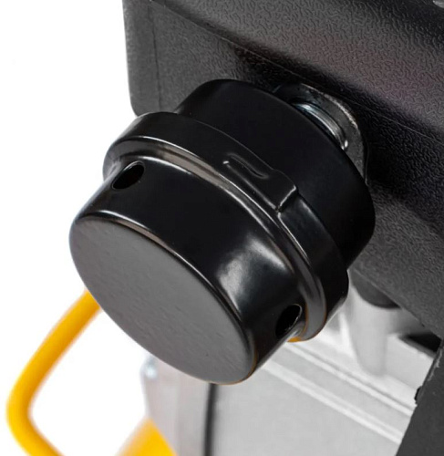 Компрессор масляный прямой привод 50 л, 1,5 кВт, 230 л/мин, 8 бар, 230 В Denzel DK1500/50, Х-PRO Компрессор масляный прямой привод 50 л, 1,5 кВт, 230 л/мин, 8 бар, 230 В Denzel DK1500/50, Х-PRO