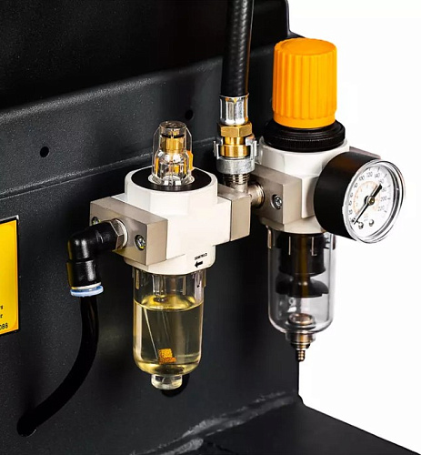 Станок шиномонтажный полуавтоматический 11-24", 220 В RUNTEC Станок шиномонтажный полуавтоматический 11-24", 220 В RUNTEC