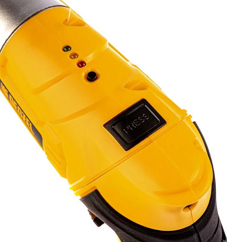 Отвертка аккумуляторная 4 Нм, 3,6 В, 1/4" с набором из 6 бит Denzel CSL-3,6-02 Отвертка аккумуляторная 4 Нм, 3,6 В, 1/4" с набором из 6 бит Denzel CSL-3,6-02