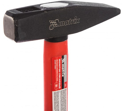Молоток 500 гр с фиберглассовой рукояткой MATRIX Молоток 500 гр с фиберглассовой рукояткой MATRIX