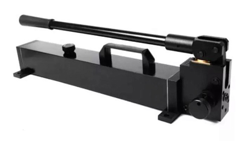 Насос ручной гидравлический 700 бар, 3,24 л GARWIN Насос ручной гидравлический 700 бар, 3,24 л GARWIN