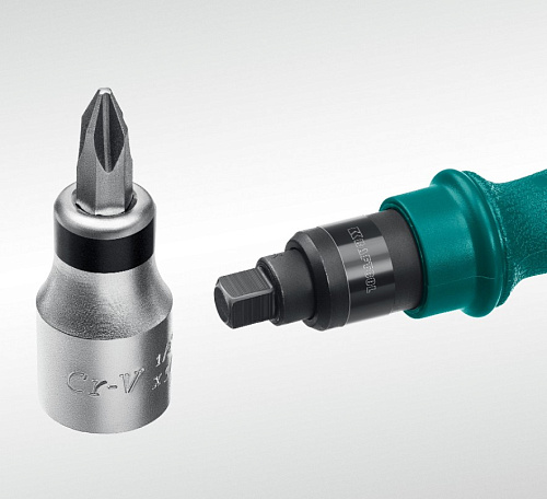 Отвертка ударная с набором бит 15 шт KRAFTOOL ID-15 Отвертка ударная с набором бит 15 шт KRAFTOOL ID-15