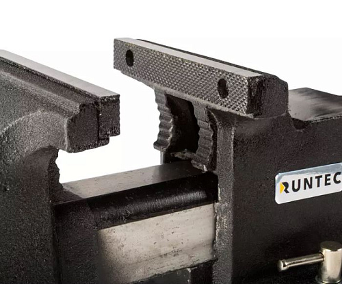 Тиски слесарные 150 мм поворотные RUNTEC Тиски слесарные 150 мм поворотные RUNTEC