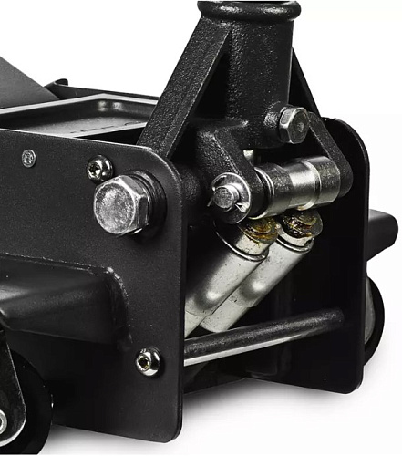 Домкрат подкатной 3 т 75-505 мм, низкого подхвата, усиленный RUNTEC Домкрат подкатной 3 т 75-505 мм, низкого подхвата, усиленный RUNTEC