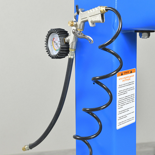 Станок шиномонтажный полуавтоматический 10-24", 220 В SIVIK КС-301A Старт Станок шиномонтажный полуавтоматический 10-24", 220 В SIVIK КС-301A Старт