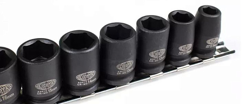 Набор головок торцевых ударных 5-14 мм (1/4") 10 шт. на линейке CrMo Licota Набор головок торцевых ударных 5-14 мм (1/4") 10 шт. на линейке CrMo Licota