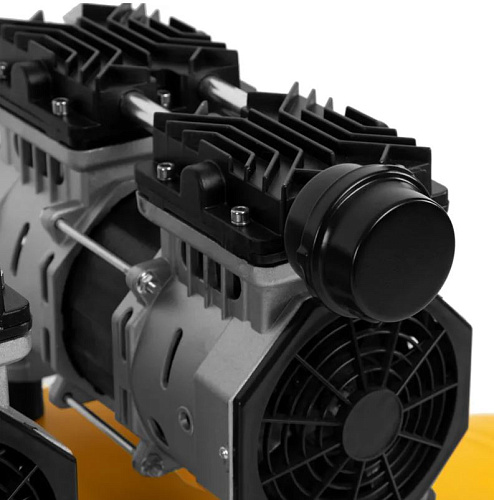Компрессор безмасляный 100 л, 1,8 кВт (3х0,6), 345 л/мин, 8 бар,230В, малошумный Denzel DLS 1800/100 Компрессор безмасляный 100 л, 1,8 кВт (3х0,6), 345 л/мин, 8 бар,230В, малошумный Denzel DLS 1800/100