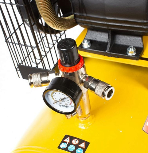 Компрессор масляный ременной 100 л, 2,3 кВт, 440 л/мин, 10 бар, 230 В BCV2300/100 Denzel Компрессор масляный ременной 100 л, 2,3 кВт, 440 л/мин, 10 бар, 230 В BCV2300/100 Denzel