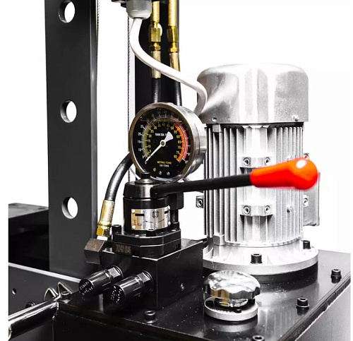 Пресс электрогидравлический 150 т RUNTEC TECHNIC Пресс электрогидравлический 150 т RUNTEC TECHNIC