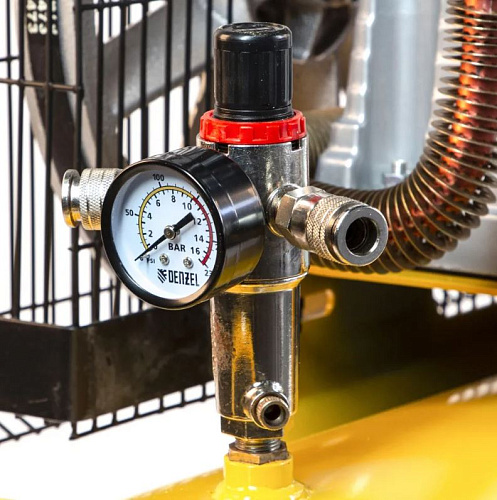 Компрессор масляный ременной 200 л, 4,0 кВт, 690 л/мин, 10 бар, 380 В Denzel BCI4000-T/200 Компрессор масляный ременной 200 л, 4,0 кВт, 690 л/мин, 10 бар, 380 В Denzel BCI4000-T/200