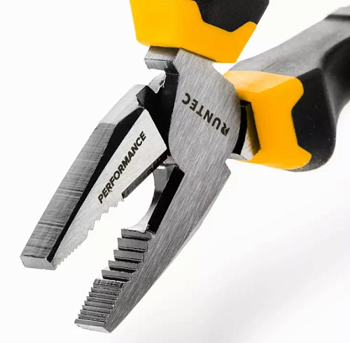 Плоскогубцы комбинированные 180 мм RUNTEC Плоскогубцы комбинированные 180 мм RUNTEC