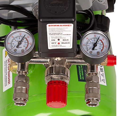 Компрессор масляный прямой привод 24 л, 1,5 кВт, 198 л/мин с аксессуарами Сибртех КК-1500/24 ПЛЮС Компрессор масляный прямой привод 24 л, 1,5 кВт, 198 л/мин с аксессуарами Сибртех КК-1500/24 ПЛЮС