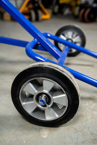 Тележка для бочек КБ-1 (250 литая+160 поворотное) TOR Тележка для бочек КБ-1 (250 литая+160 поворотное) TOR