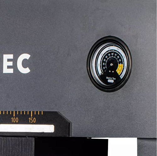 Пресс пневмогидравлический 100 т профессиональный RUNTEC Пресс пневмогидравлический 100 т профессиональный RUNTEC