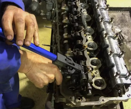 Приспособление для пружин Valvetronic BMW N20,26,51-54 Licota Приспособление для пружин Valvetronic BMW N20,26,51-54 Licota