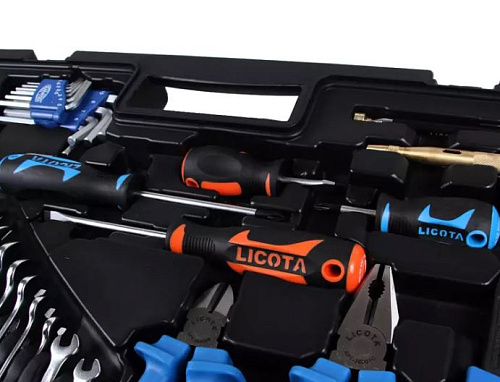 Набор инструмента 143 предм (1/4", 1/2") в пластиковом кейсе Licota Набор инструмента 143 предм (1/4", 1/2") в пластиковом кейсе Licota