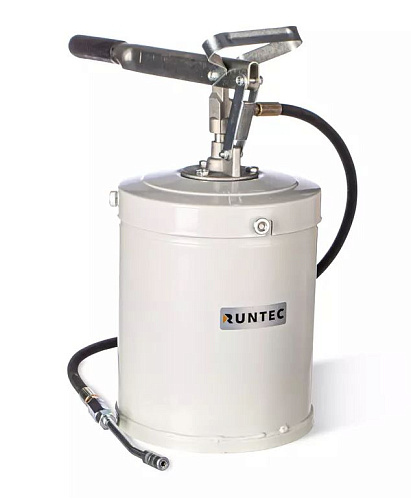 Нагнетатель смазки ручной 8 л RUNTEC Нагнетатель смазки ручной 8 л RUNTEC