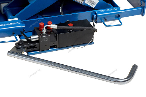 Траверса гидравлическая 3 т NORDBERG N433 Траверса гидравлическая 3 т NORDBERG N433