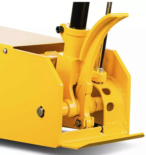 Домкрат подкатной 10 т 160-600 мм усиленный RUNTEC Домкрат подкатной 10 т 160-600 мм усиленный RUNTEC