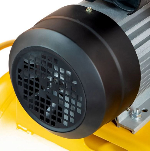 Компрессор масляный ременной 100 л, 2,2 кВт, 370 л/мин, 8 бар, 230 В Denzel BCV2200/100 Компрессор масляный ременной 100 л, 2,2 кВт, 370 л/мин, 8 бар, 230 В Denzel BCV2200/100