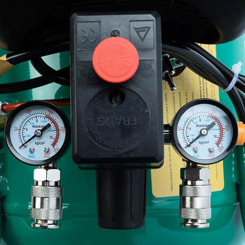 Компрессор масляный прямой привод 50 л, 1,85 кВт, 230 л/мин, 10 бар, 230 В GARWIN PRO Компрессор масляный прямой привод 50 л, 1,85 кВт, 230 л/мин, 10 бар, 230 В GARWIN PRO