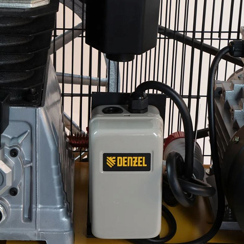 Компрессор масляный ременной 270 л, 5,5 кВт, 850 л/мин, 10 бар, 380 В Denzel BCI5500-T/270 Компрессор масляный ременной 270 л, 5,5 кВт, 850 л/мин, 10 бар, 380 В Denzel BCI5500-T/270