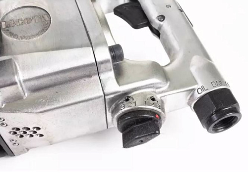 Гайковерт пневматический 1" 2439 Нм (249 кг/м²) с коротким жалом Licota Гайковерт пневматический 1" 2439 Нм (249 кг/м²) с коротким жалом Licota