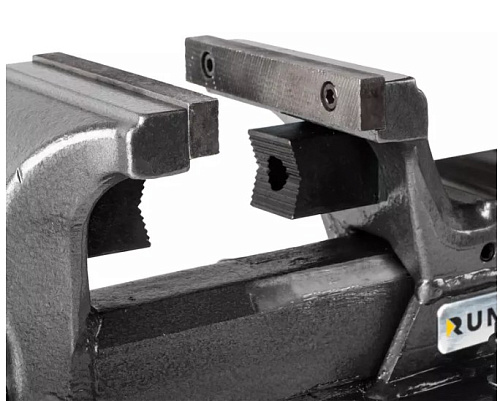 Тиски слесарные 150 мм усиленные, поворотные RUNTEC Тиски слесарные 150 мм усиленные, поворотные RUNTEC