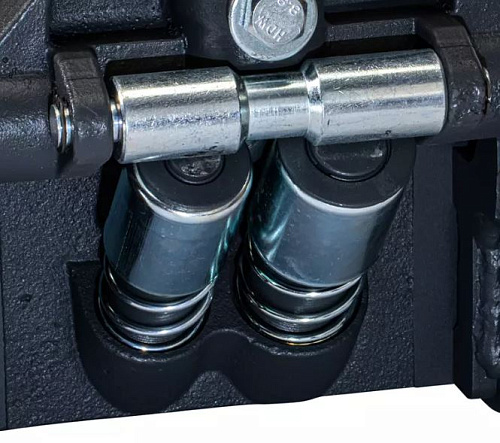 Домкрат подкатной 3 т 95-515 мм, низкого подхвата, профессиональный RUNTEC Домкрат подкатной 3 т 95-515 мм, низкого подхвата, профессиональный RUNTEC