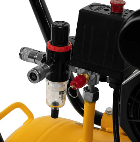 Компрессор безмасляный 100 л, 1,8 кВт (3х0,6), 345 л/мин, 8 бар,230В, малошумный Denzel DLS 1800/100 Компрессор безмасляный 100 л, 1,8 кВт (3х0,6), 345 л/мин, 8 бар,230В, малошумный Denzel DLS 1800/100