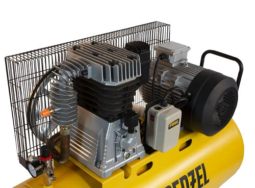 Компрессор масляный ременной 270 л, 5,5 кВт, 850 л/мин, 10 бар, 380 В Denzel BCI5500-T/270 Компрессор масляный ременной 270 л, 5,5 кВт, 850 л/мин, 10 бар, 380 В Denzel BCI5500-T/270