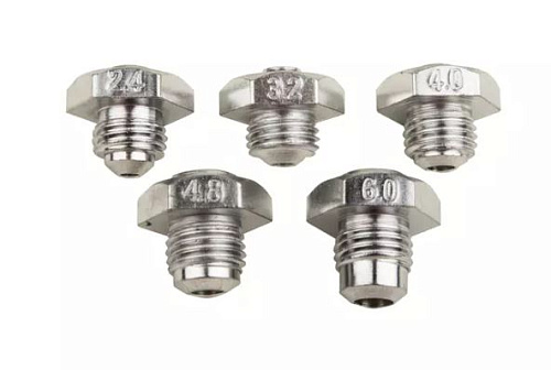 Заклепочник пневмогидравлический 2,4-6,4 мм, ход 18 мм, 16600 Н Licota Заклепочник пневмогидравлический 2,4-6,4 мм, ход 18 мм, 16600 Н Licota