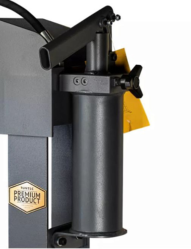 Пресс гидравлический 20 т ручной/ножной привод, сварная рама RUNTEC RT-SP20 Пресс гидравлический 20 т ручной/ножной привод, сварная рама RUNTEC RT-SP20